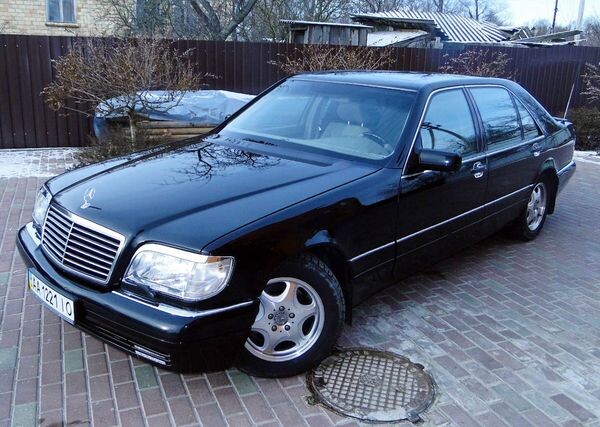 173 Mercedes W140 S600 чорний 