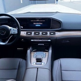 215 Позашляховик Mercedes-Benz GLS 63 2021 рік - авто на весілля у Києві - портфоліо 6