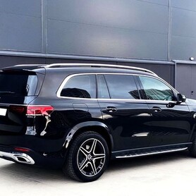 215 Позашляховик Mercedes-Benz GLS 63 2021 рік - авто на весілля у Києві - портфоліо 4