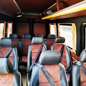 291 Мікроавтобус Mercedes Sprinter 12 місць - авто на весілля у Києві - портфоліо 6
