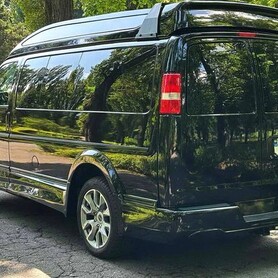 378 Мікроавтобус CHEVROLET EXPRESS - авто на весілля у Києві - портфоліо 2