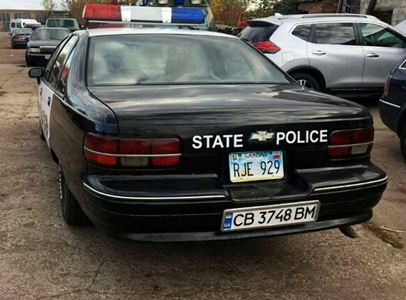 382 автомобіль поліції Chevrolet Caprice 
