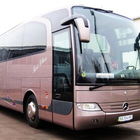 376 Автобус Мерседес 50 місць в оренду - авто на весілля у Києві - портфоліо 1