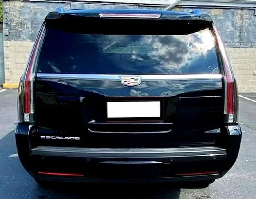 360 Cadillac Escalade чорний new оренда Київ 