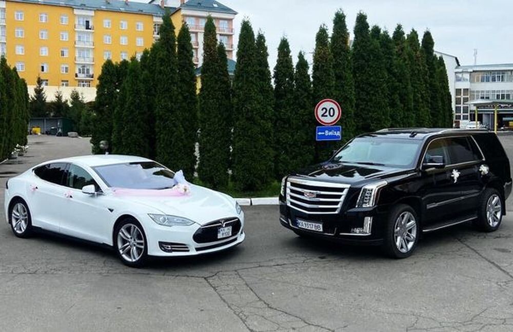 360 Cadillac Escalade чорний new оренда Київ 