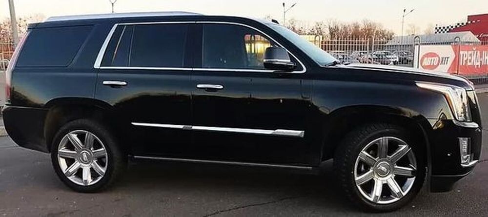 360 Cadillac Escalade чорний new оренда Київ 