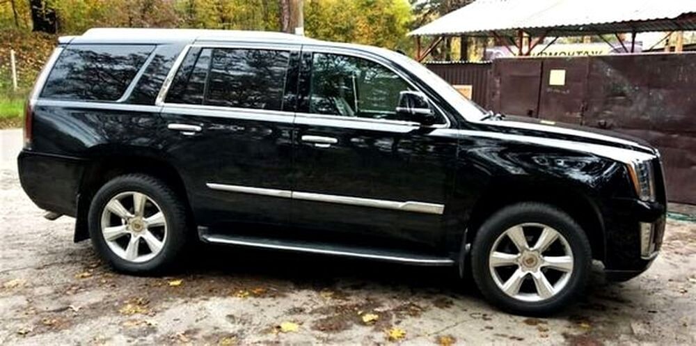 360 Cadillac Escalade чорний new оренда Київ 