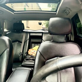 Cadillac SRX - авто на весілля у Хмельницькому - портфоліо 4