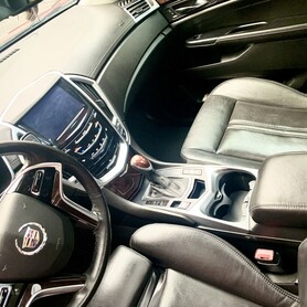 Cadillac SRX - авто на весілля у Хмельницькому - портфоліо 3