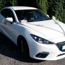 233 Mazda 3 біла замовити на весілля Київ ціна - авто на весілля у Києві - портфоліо 1