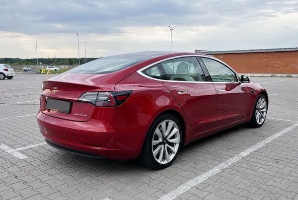 252 Електрокар Tesla Model 3 75D 