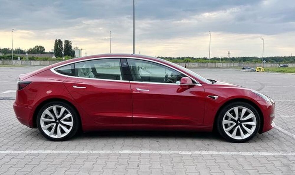 252 Електрокар Tesla Model 3 75D 