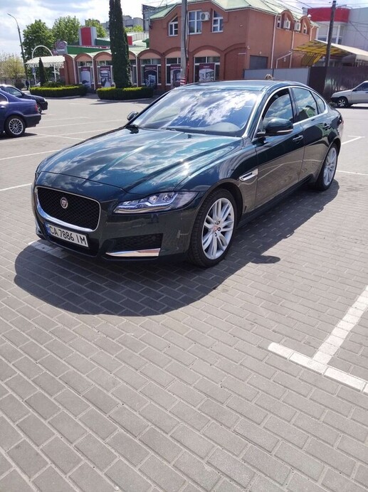 Jaguar XF  