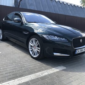 Jaguar XF - авто на весілля у Черкасах - портфоліо 1