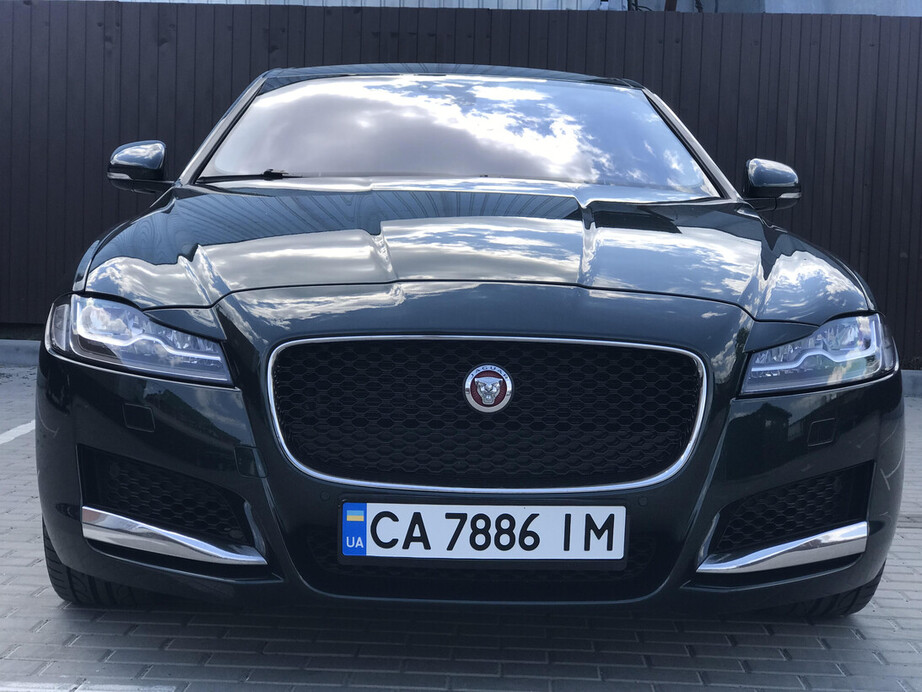 Jaguar XF  