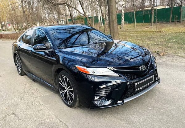 097 Toyota Camry 2020 оренда на весілля трансфер 