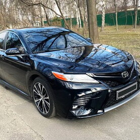 097 Toyota Camry 2020 оренда на весілля трансфер - авто на весілля у Києві - портфоліо 2