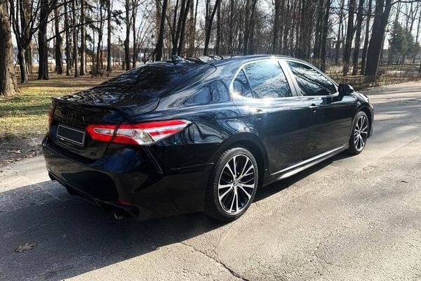 097 Toyota Camry 2020 оренда на весілля трансфер 