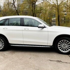 071 Позашляховик Mercedes GLC 250d білий - авто на весілля у Києві - портфоліо 3