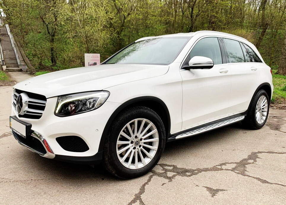 071 Позашляховик Mercedes GLC 250d білий 