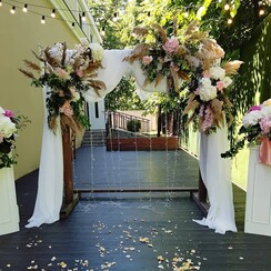 Flower Pier Studio - декоратор, флорист у Києві - фото 1