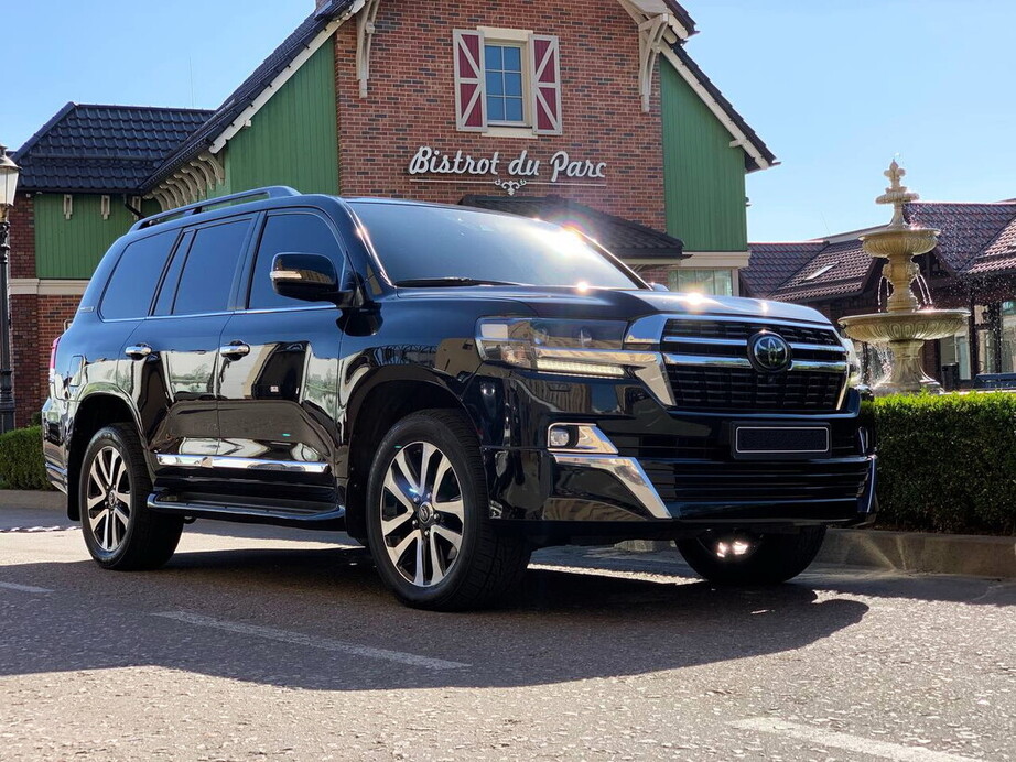 057 Позашлховик Toyota Land Cruiser 200 на весілля 