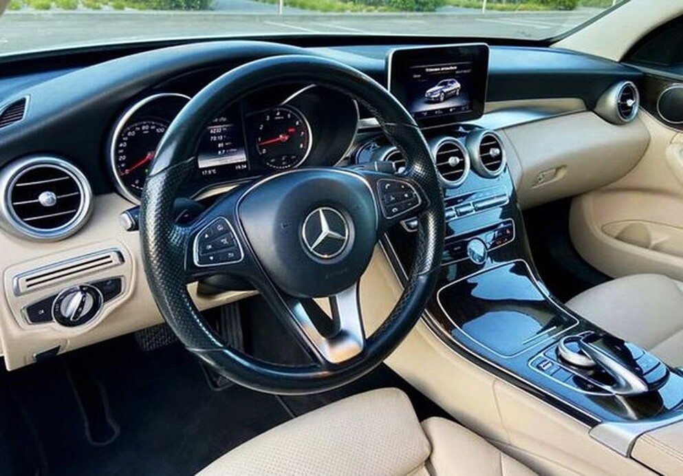 082 Авто на весілля Mercedes Benz C300 