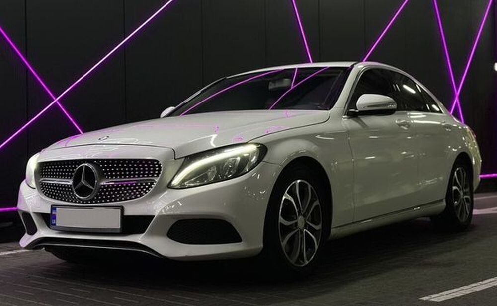 082 Авто на весілля Mercedes Benz C300 