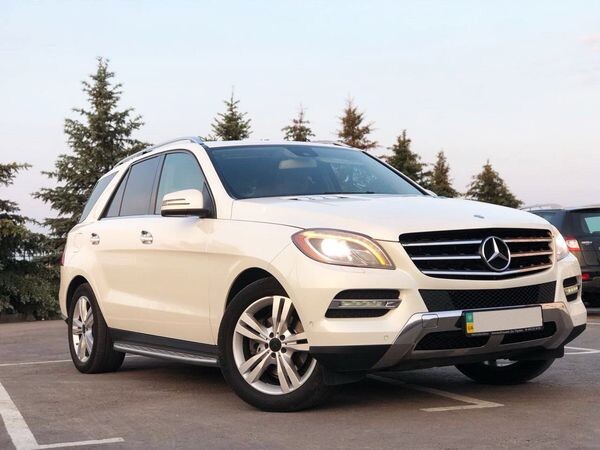119 Позашляховик Mercedes Benz ML білий оренда 