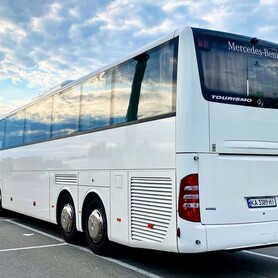 231 Оренда автобуса Mercedes Turizmo - авто на весілля у Києві - портфоліо 3