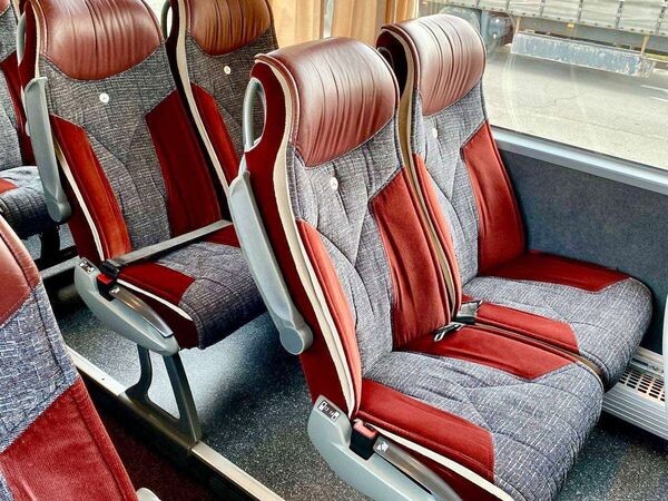 231 Оренда автобуса Mercedes Turizmo 