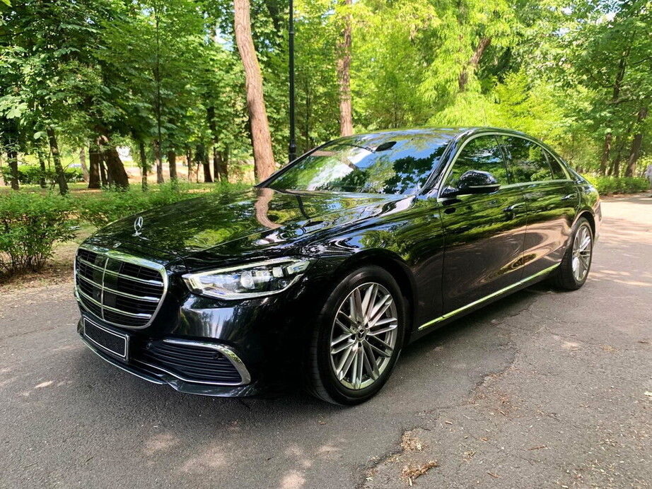300 Аренда Mercedes-Benz W223 S-Class на прокат 