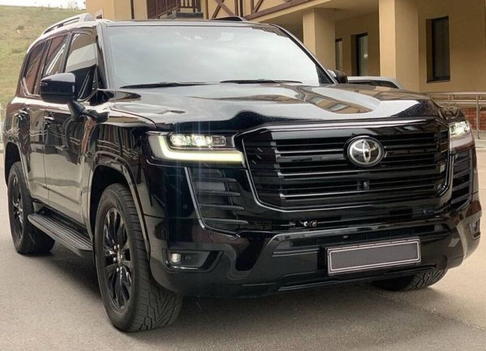 370 Позашляховик Toyota Land Cruiser 300 