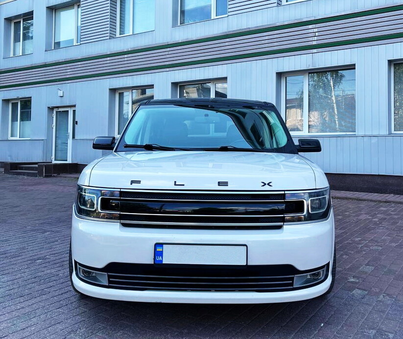 180 Позашляховик Ford Flex білий на весілля 