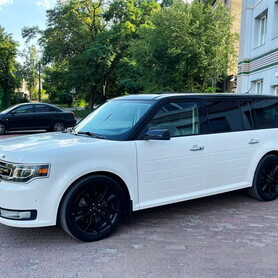 180 Позашляховик Ford Flex білий на весілля - авто на весілля у Києві - портфоліо 5
