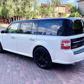 180 Позашляховик Ford Flex білий на весілля - авто на весілля у Києві - портфоліо 6