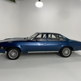 1977 Chevrolet Malibu Classic blue - авто на весілля у Києві - портфоліо 5