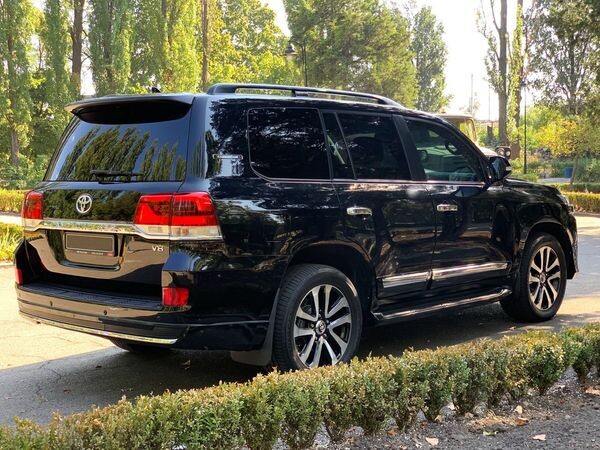254 Позашляховик Toyota Land Cruiser 200 