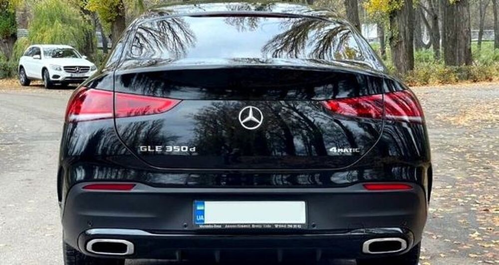 111 Прокат Mercedes Benz GLE 350D Coupe на весілля 