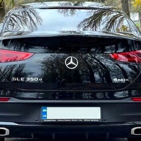 111 Прокат Mercedes Benz GLE 350D Coupe на весілля - авто на весілля у Києві - портфоліо 4