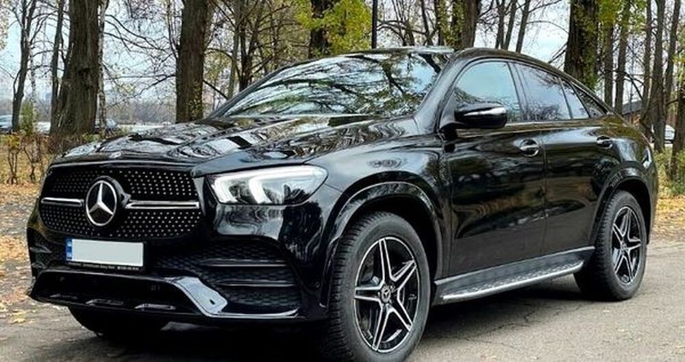 111 Прокат Mercedes Benz GLE 350D Coupe на весілля 