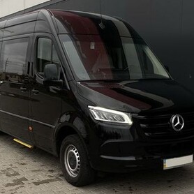 425 Мікроавтобус Mercedes Sprinter 8 місць - авто на весілля у Києві - портфоліо 2