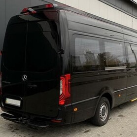 425 Мікроавтобус Mercedes Sprinter 8 місць - авто на весілля у Києві - портфоліо 3