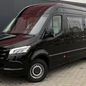 425 Мікроавтобус Mercedes Sprinter 8 місць - авто на весілля у Києві - портфоліо 1