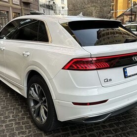 037 Позашляховик Audi Q8 S Line біла на весілля - авто на весілля у Києві - портфоліо 5