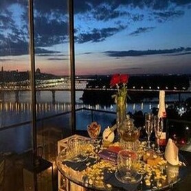 Ужин на крыше, завтрак на крыше, свидание на крыше - авто на весілля у Києві - портфоліо 3