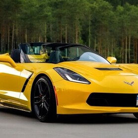 011 Chevrolet Corvette кабріолет напрокат - авто на весілля у Києві - портфоліо 1