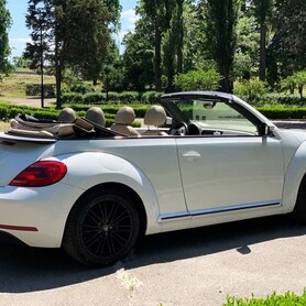020 Кабріолет Volkswagen Beetle білий - авто на весілля у Києві - портфоліо 6