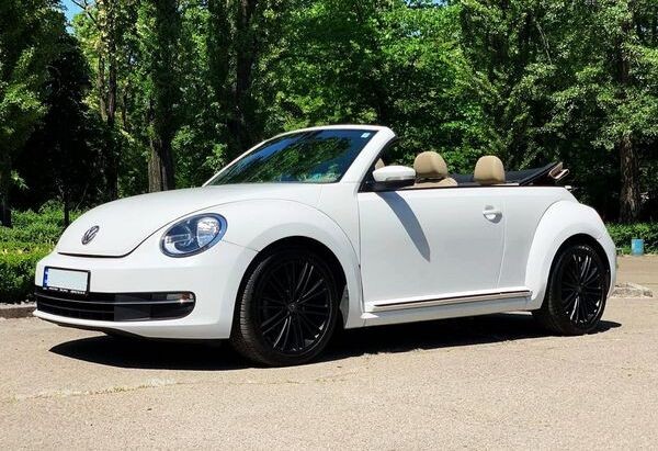 020 Кабріолет Volkswagen Beetle білий 