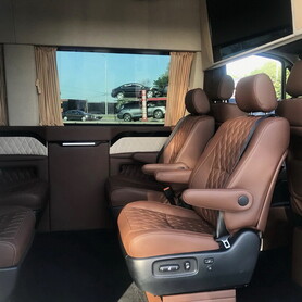 038 Mercedes Sprinter віп бус прокат оренда - авто на весілля у Києві - портфоліо 2